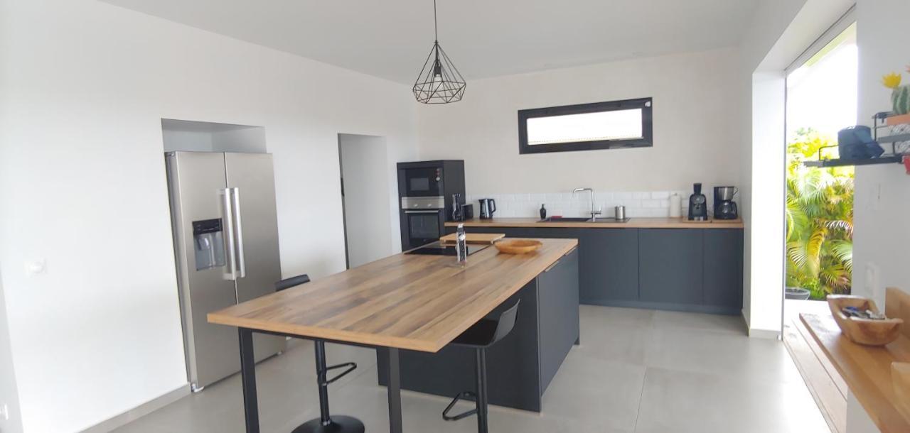 Villa Fleur De Goyave - Tres Bien Ventilee - Vue Degagee Saint-Francois  Eksteriør bilde